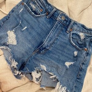 Abercrombie high rise mom shorts